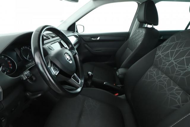 Skoda Fabia image 8