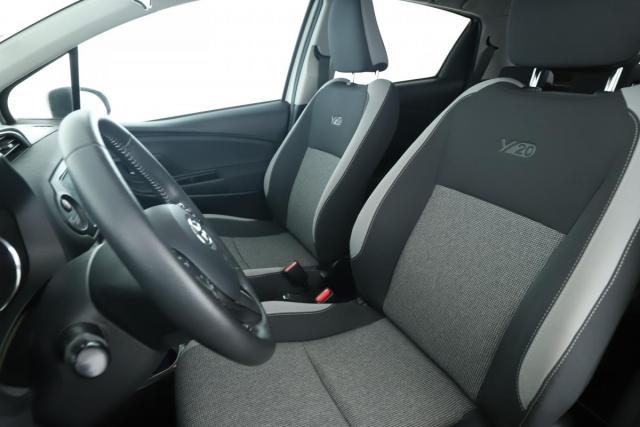 Toyota Yaris image 2