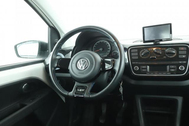 Volkswagen Up! image 8