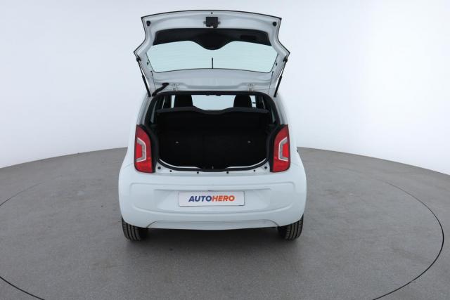 Volkswagen Up! image 8