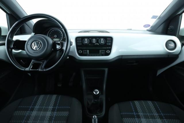 Volkswagen Up! image 7
