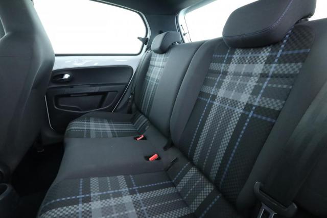 Volkswagen Up! image 4