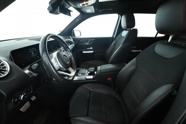 Mercedes Benz Glb image 8