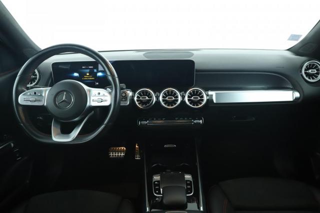 Mercedes Benz Glb image 9