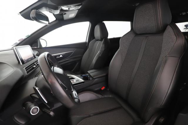 Peugeot 5008 image 9