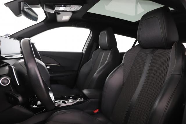 Peugeot 2008 image 1