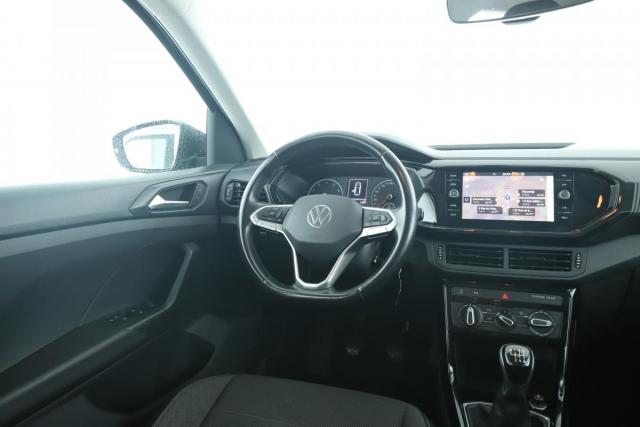 Volkswagen T-Cross image 9