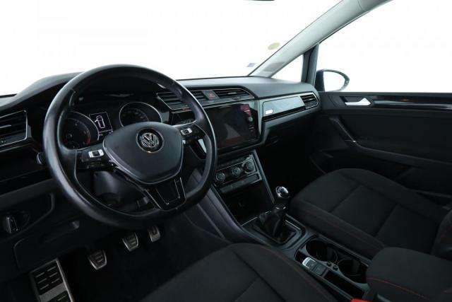 Volkswagen Touran image 8
