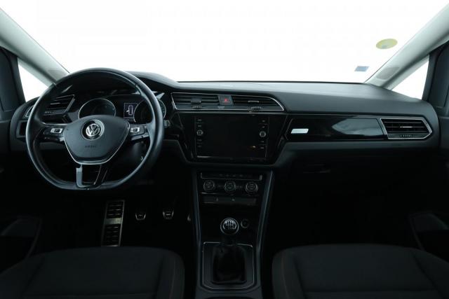 Volkswagen Touran image 6