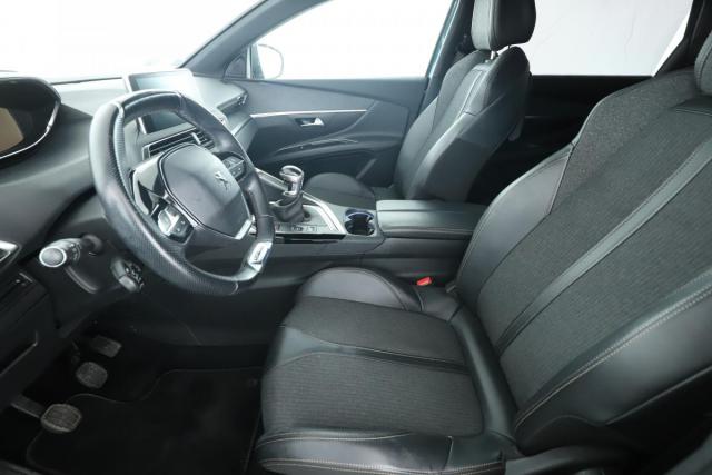 Peugeot 5008 image 3