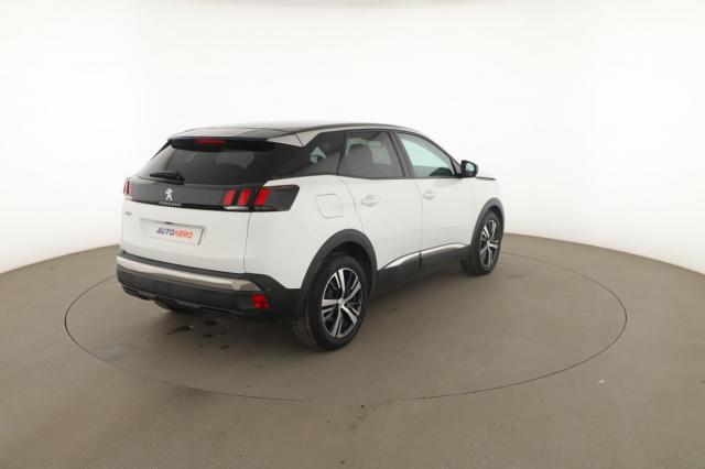 Peugeot 3008 image 3