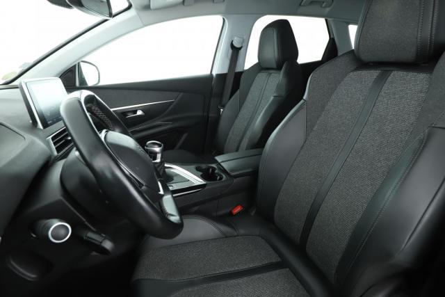 Peugeot 3008 image 2