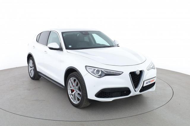 Alfa Romeo Stelvio image 5