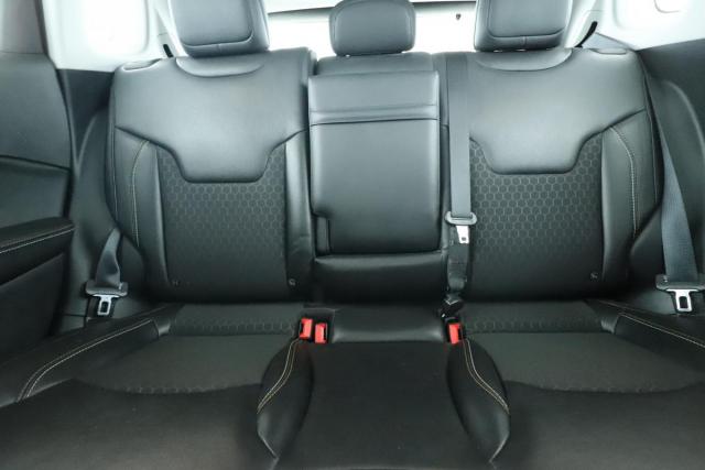 Jeep Compass image 8