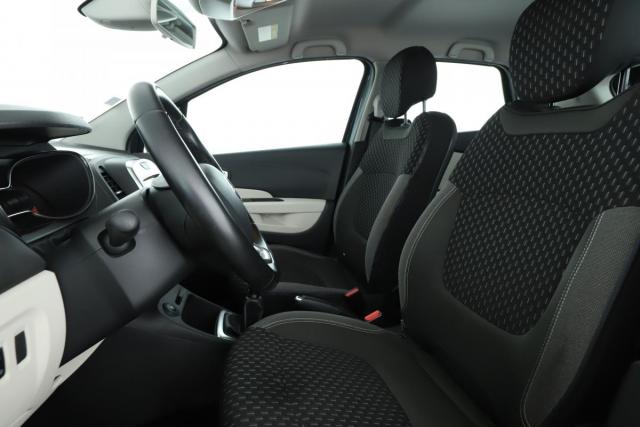 Renault Captur image 1