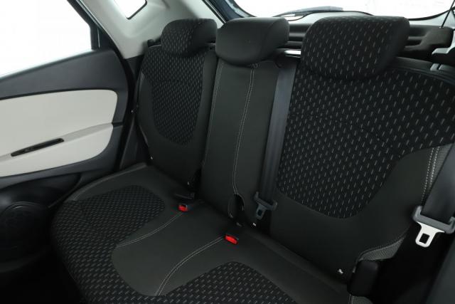 Renault Captur image 2