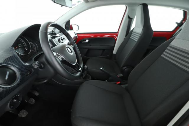 Volkswagen Up! image 8