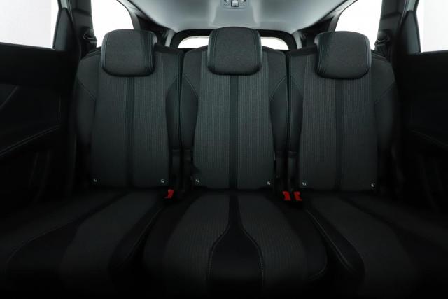 Peugeot 5008 image 7