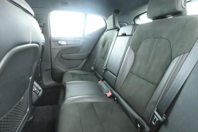Volvo Xc40 image 7