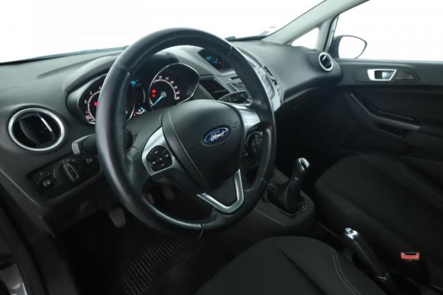 Ford Fiesta image 5