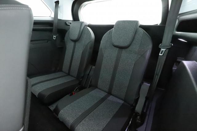 Peugeot 5008 image 5