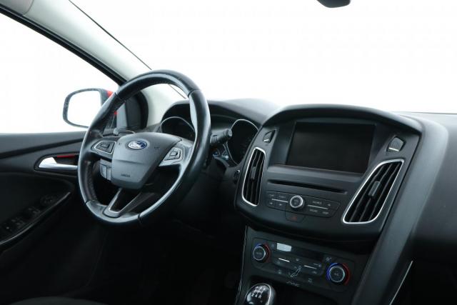 Ford Focus image 2