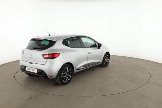 Renault Clio image 9