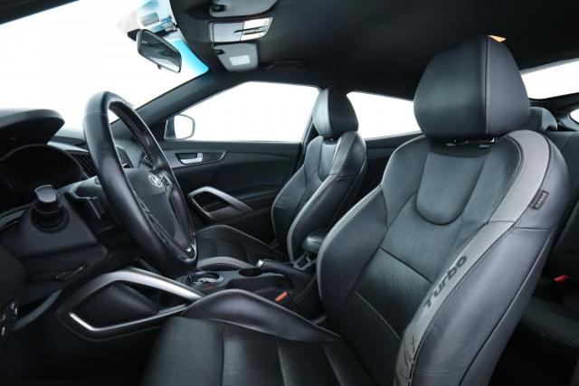 Hyundai Veloster image 9