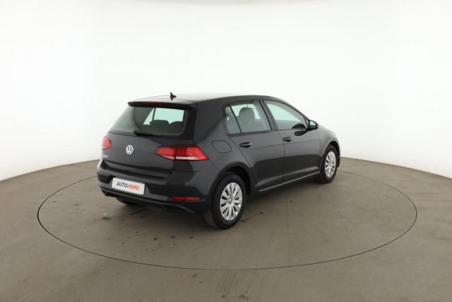 Volkswagen Golf image 7