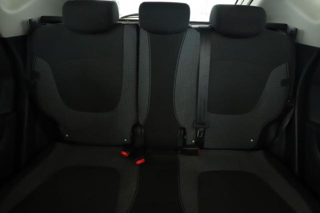 Renault Captur image 2