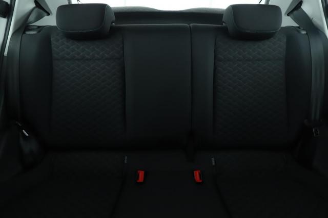 Volkswagen Up! image 9