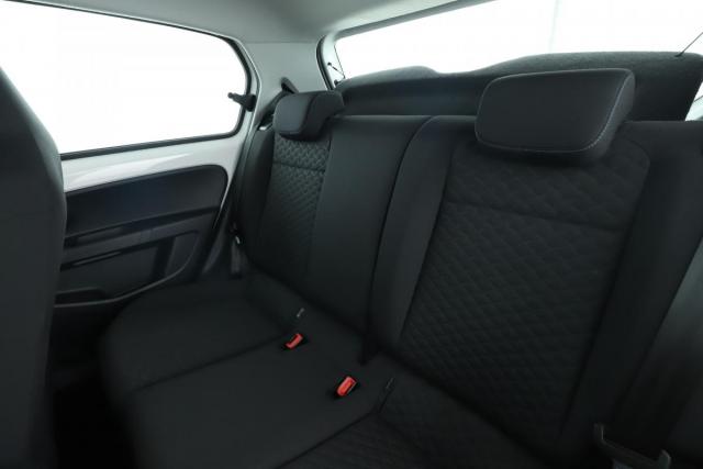 Volkswagen Up! image 8