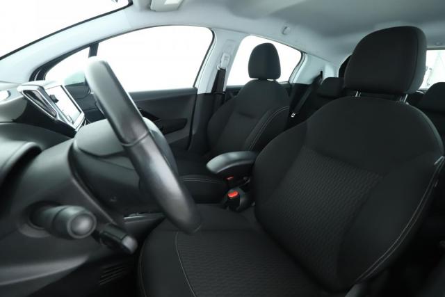Peugeot 208 image 4