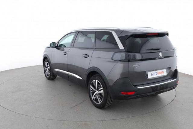 Peugeot 5008 image 2
