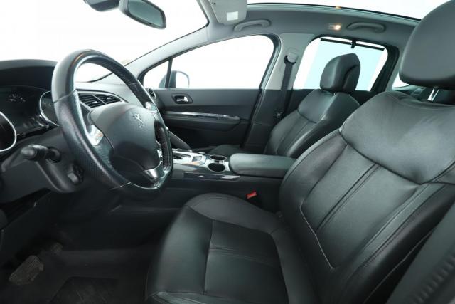 Peugeot 3008 image 6