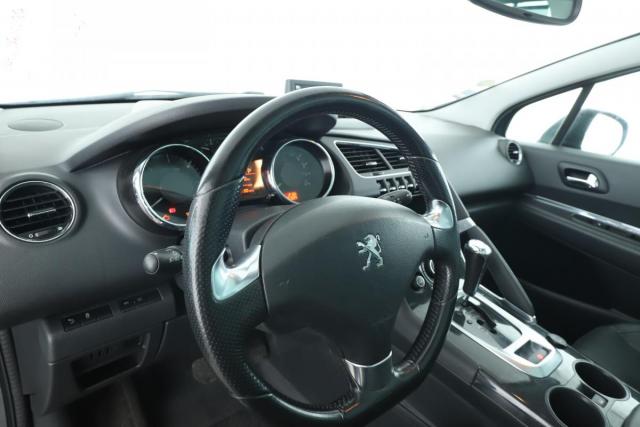 Peugeot 3008 image 1