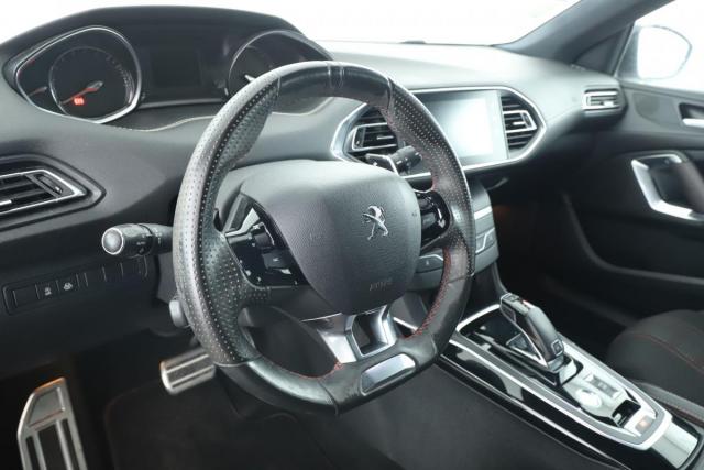 Peugeot 308 image 1