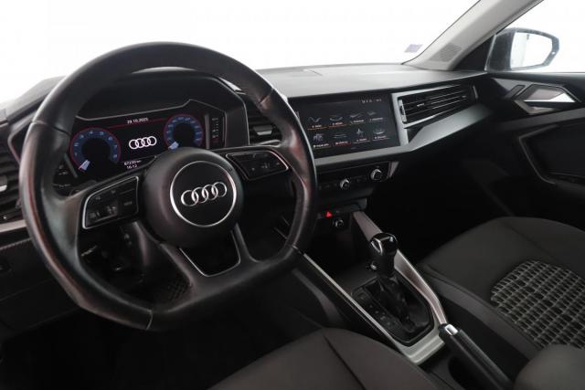 Audi A1 Sportback image 1