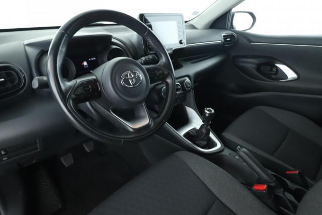 Toyota Yaris image 9