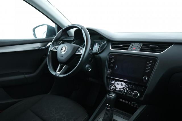 Skoda Octavia image 7