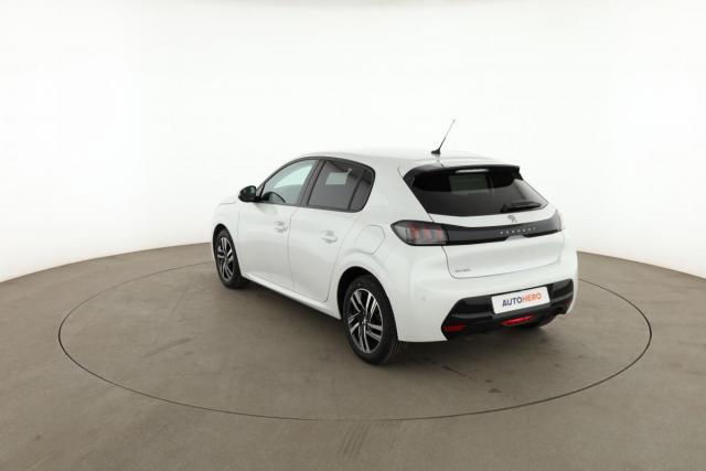 Peugeot 208 image 2