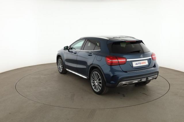 Mercedes Benz Gla image 9