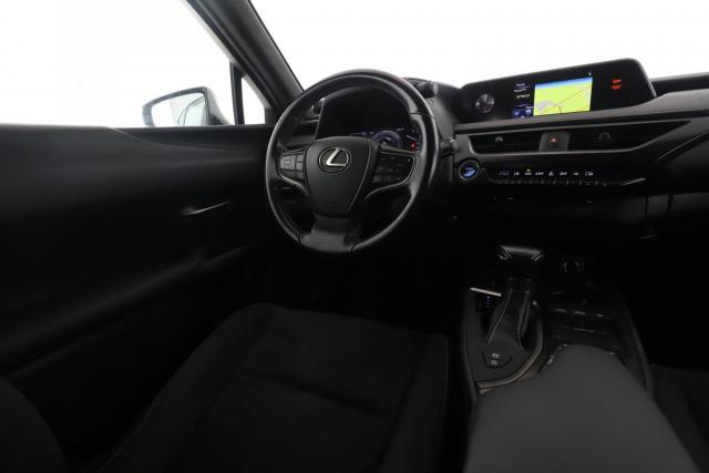Lexus Ux image 5