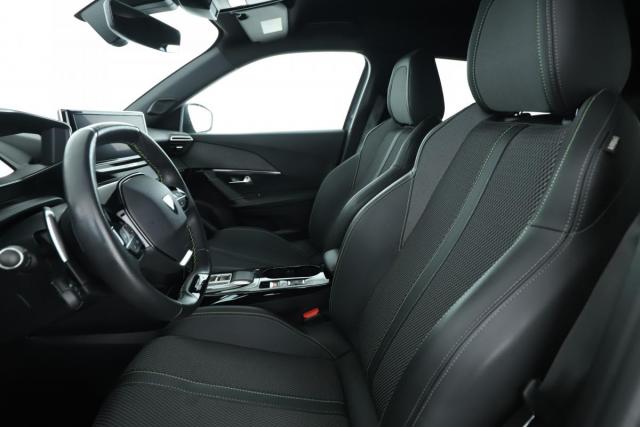 Peugeot 2008 image 3