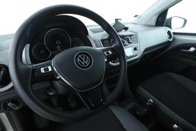 Volkswagen Up! image 2