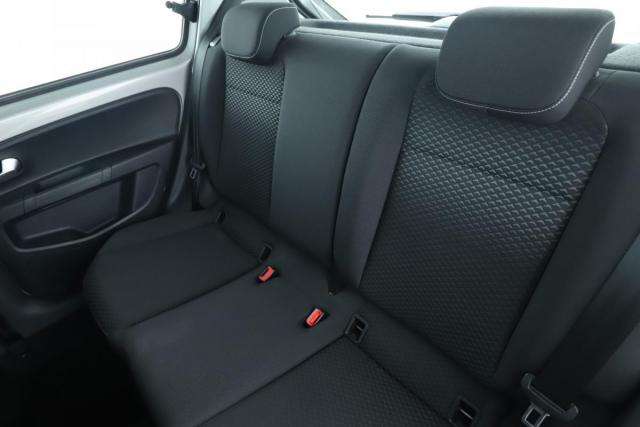 Volkswagen Up! image 3
