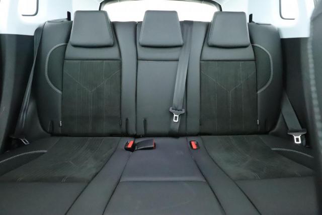 Peugeot 2008 image 1