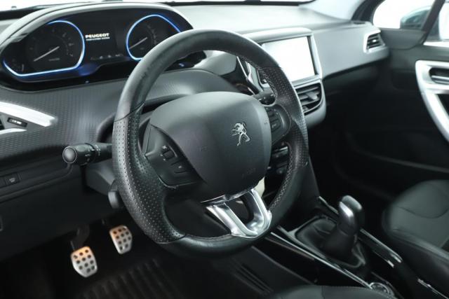 Peugeot 2008 image 6