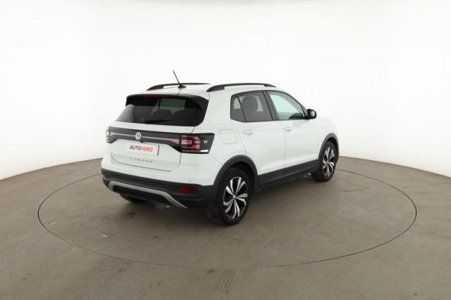 Volkswagen T-Cross image 2