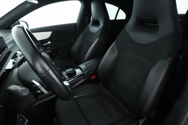 Mercedes Benz Cla image 1